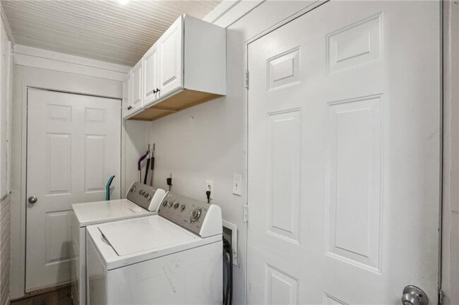 Building Photo - 730 Ponce De Leon Ct NE