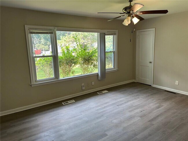 Building Photo - 4119 Brenda Dr