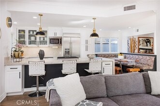 Building Photo - 111 Via Undine