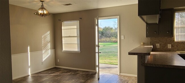 Building Photo - 17423 Fir Rd