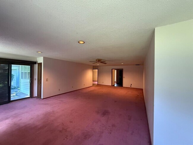 Foto del edificio - 8300 NW 15th St