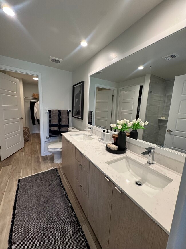 Foto del edificio - 2460 NE 188th St