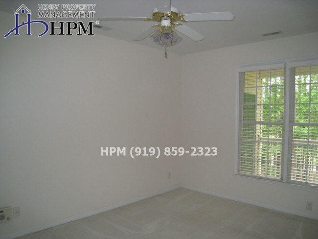 Foto del edificio - 1324 Kudrow Ln
