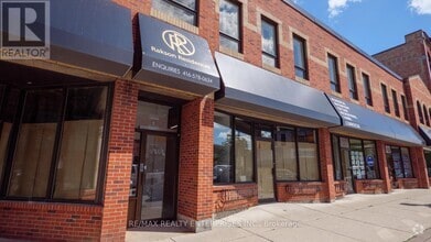 Building Photo - 845-845 2nd Ave E