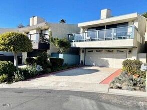 Building Photo - 127 Seaspray Way