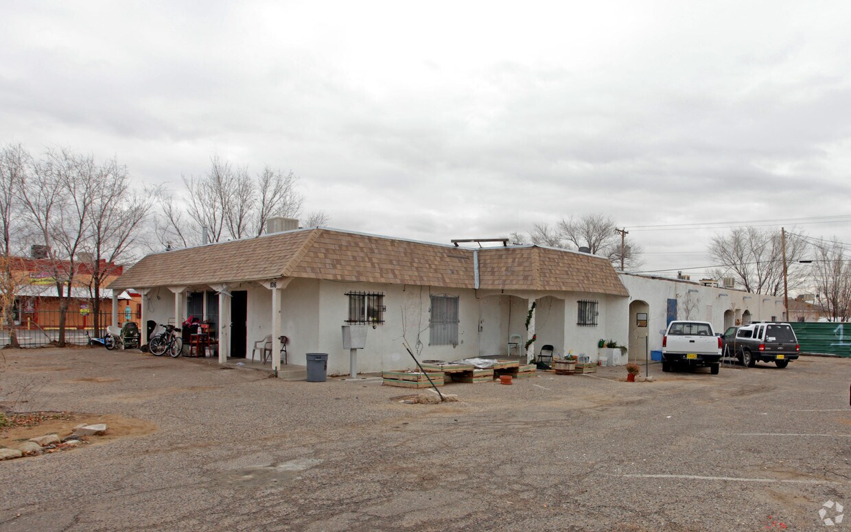 Foto principal - 1016 Coal Ave SW