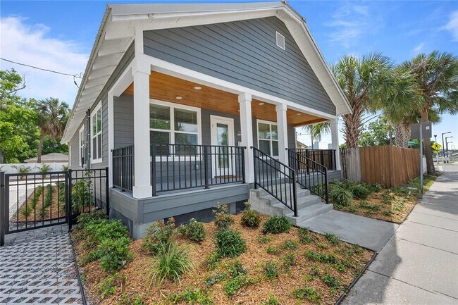 Foto del edificio - 2203 N Blvd