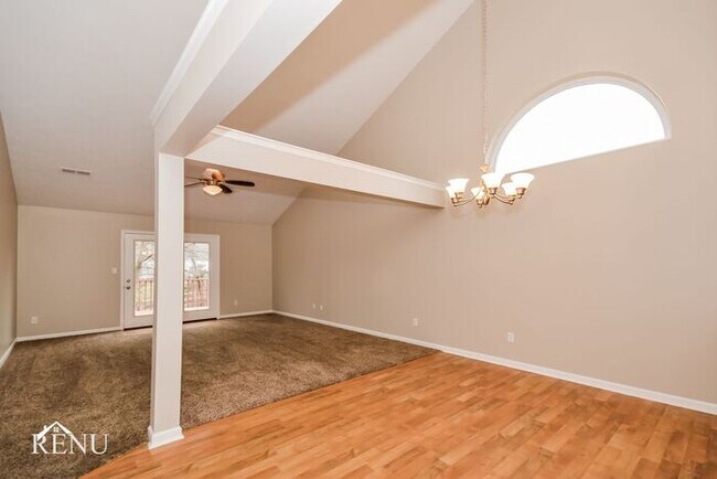 Building Photo - 258 Steeplechase Ln