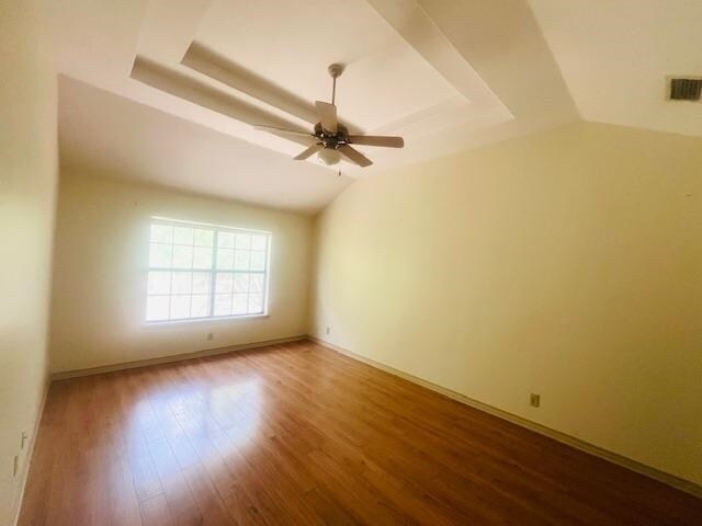 Building Photo - 109 E Del Mar Blvd