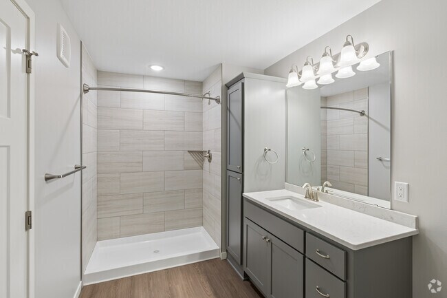 2 habitaciones, 1 baño - 1100 pies cuadrados - Baño - 555 Highway 23 E