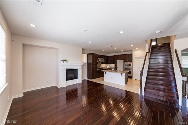 Building Photo - 4 br, 4 bath House - 2889 Maricopa St