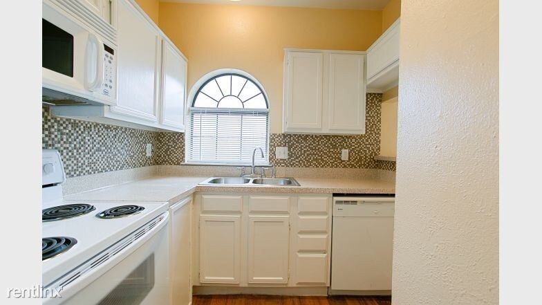 Foto principal - 4775 N Galloway Ave