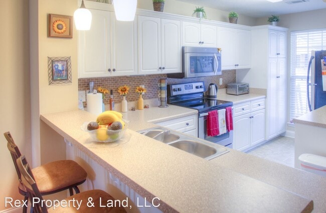 Building Photo - 2 br, 2 bath House - 117 Winnipeg  Rd