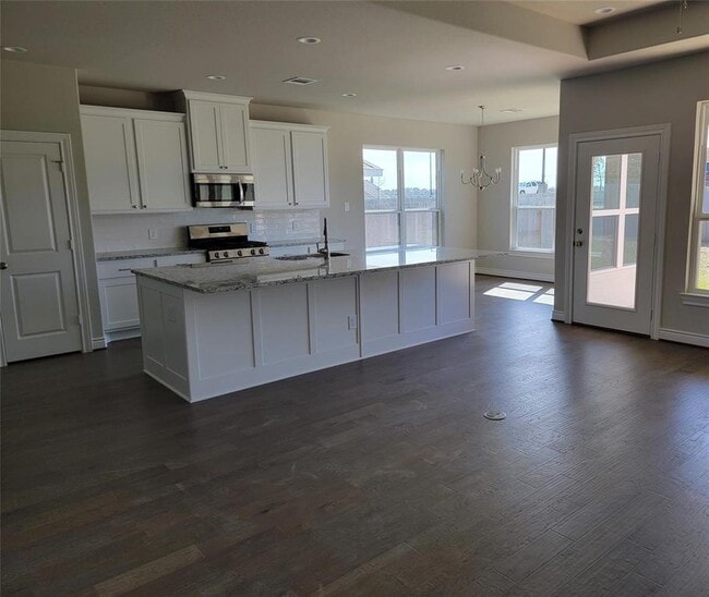 Building Photo - 406 Hunters Xing Dr
