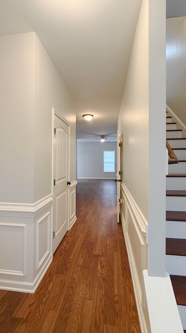 Building Photo - 112 Burgess Ln