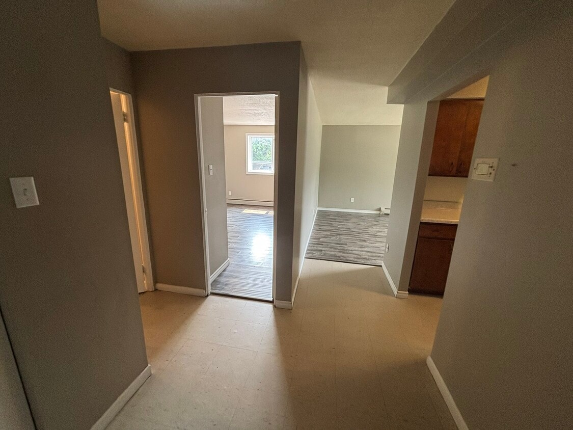 Photo principale - 87 Westwood Dr