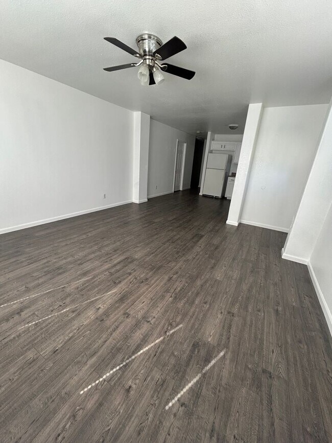 Foto del edificio - 1748-1750 Garden