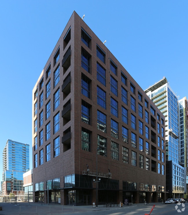 Building Photo - Jasper Towers
