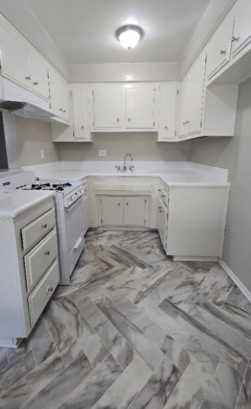 Foto principal - 15531 Belshire Ave