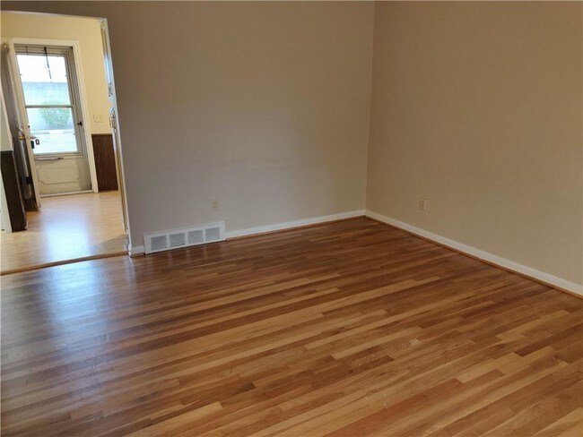 Building Photo - 29028 Tessmer Ct
