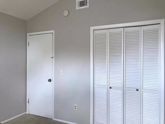 Foto del edificio - 5638 Grand Canyon Dr