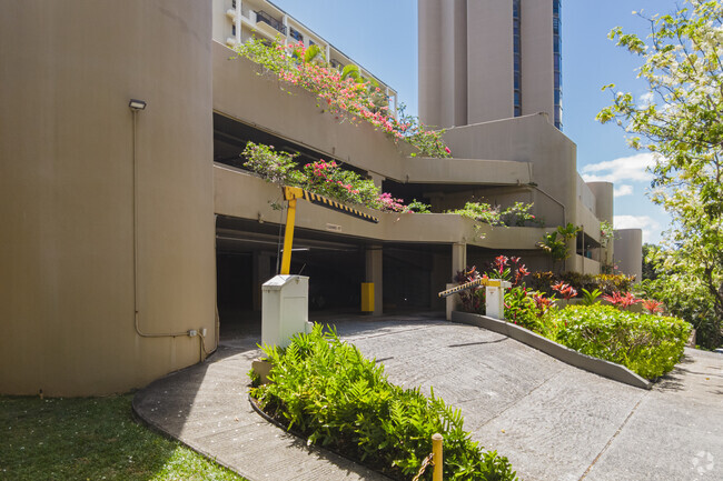 Building Photo - Craigside Condominiums