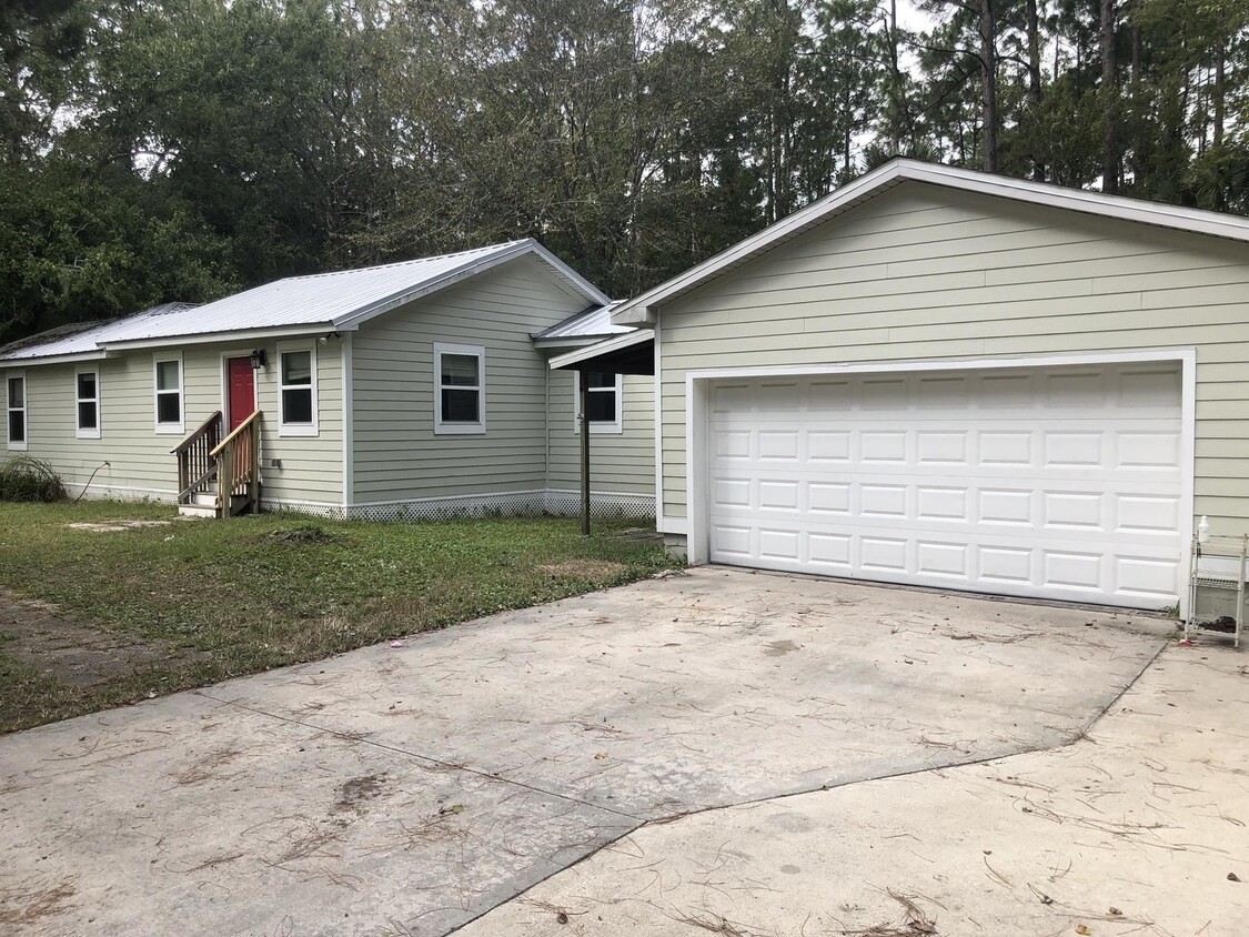 Foto principal - 124 Stokes Landing Rd