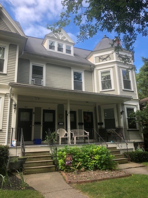 Foto del edificio - 87 S Washington St