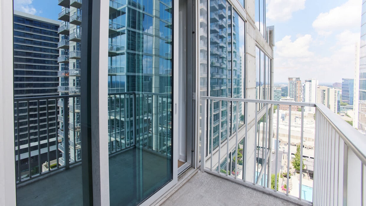 Balcony - Skyhouse South