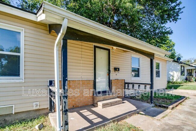 Photo - 3926 SE 10th St House