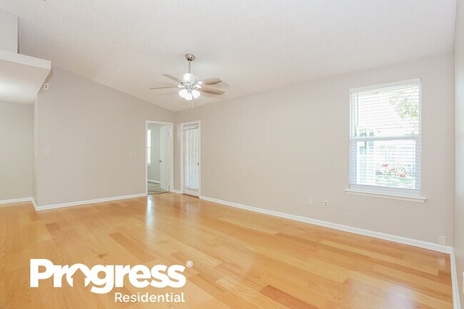 Foto del edificio - 3200 Ryans Ct