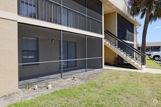 Building Photo - 5327 Summerlin Rd
