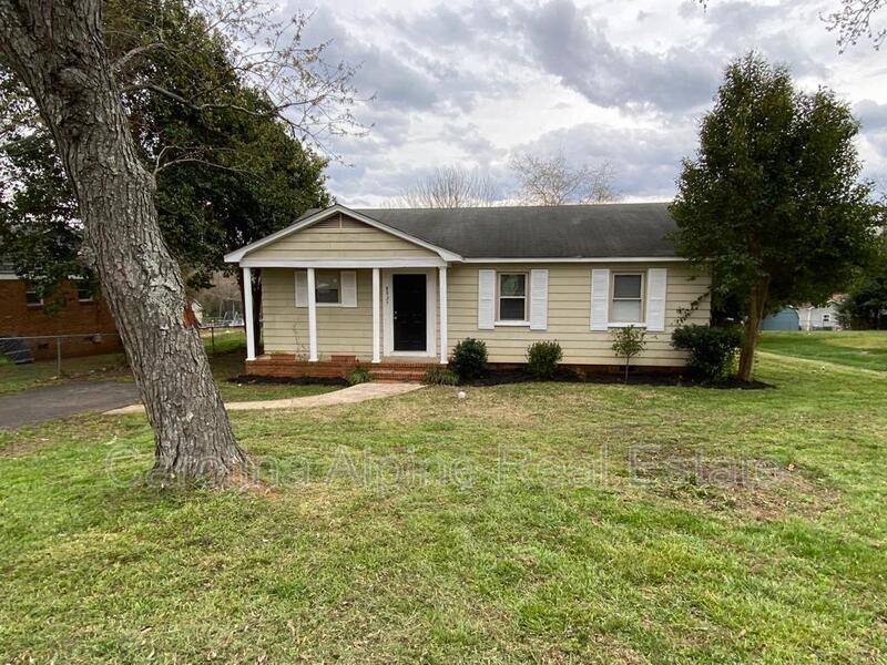 8925 Shadowood Ln, Charlotte, NC 28273 House Rental in Charlotte, NC