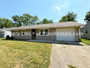Building Photo - 3845 Delmont Dr