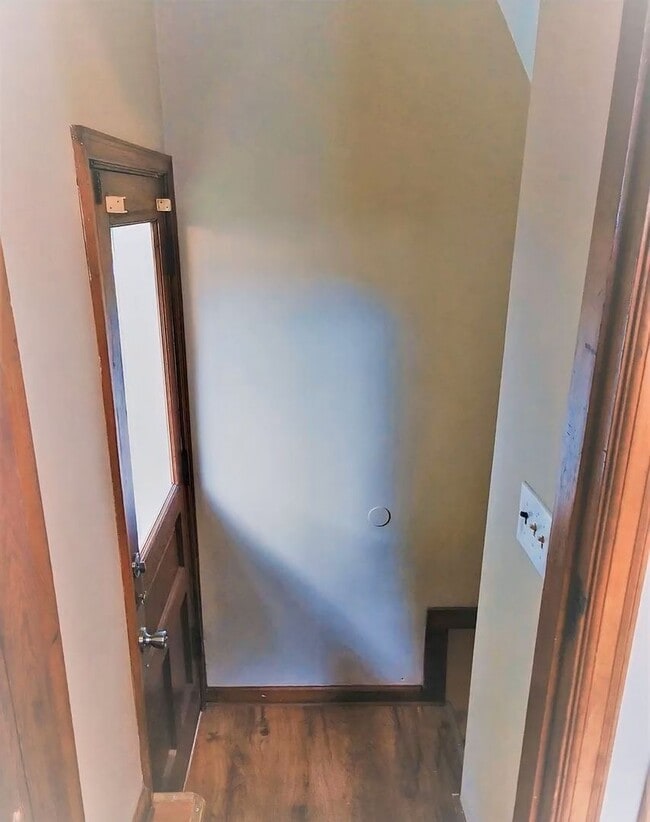 Building Photo - Charming 3-Bedroom Home with Large Yard – $1,540/month!
