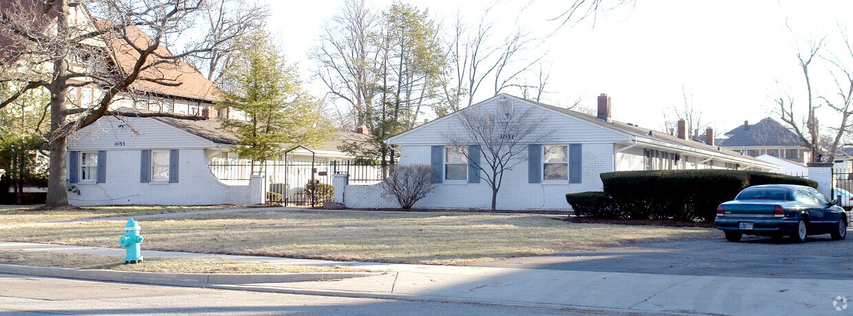 Primary Photo - 3051-3055 N Pennsylvania St