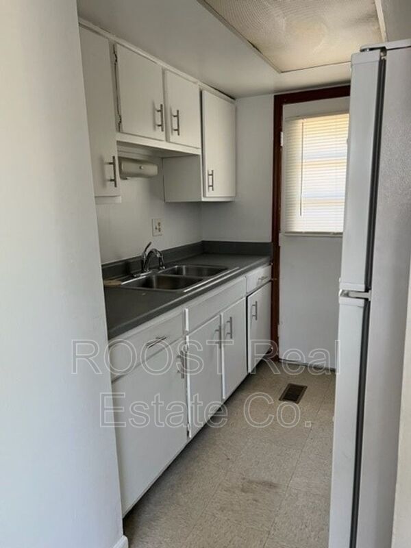 Foto del edificio - 2408-2414 Red Coach Dr
