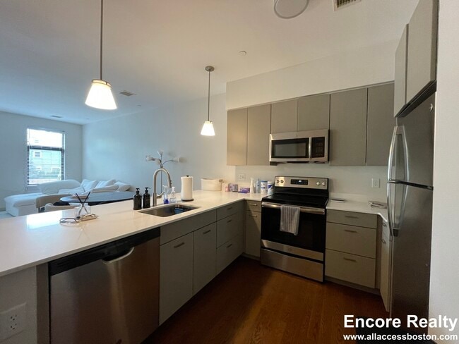 Building Photo - 455 Harvard St