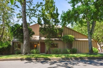Building Photo - 1 Cinnamon Teal Ln