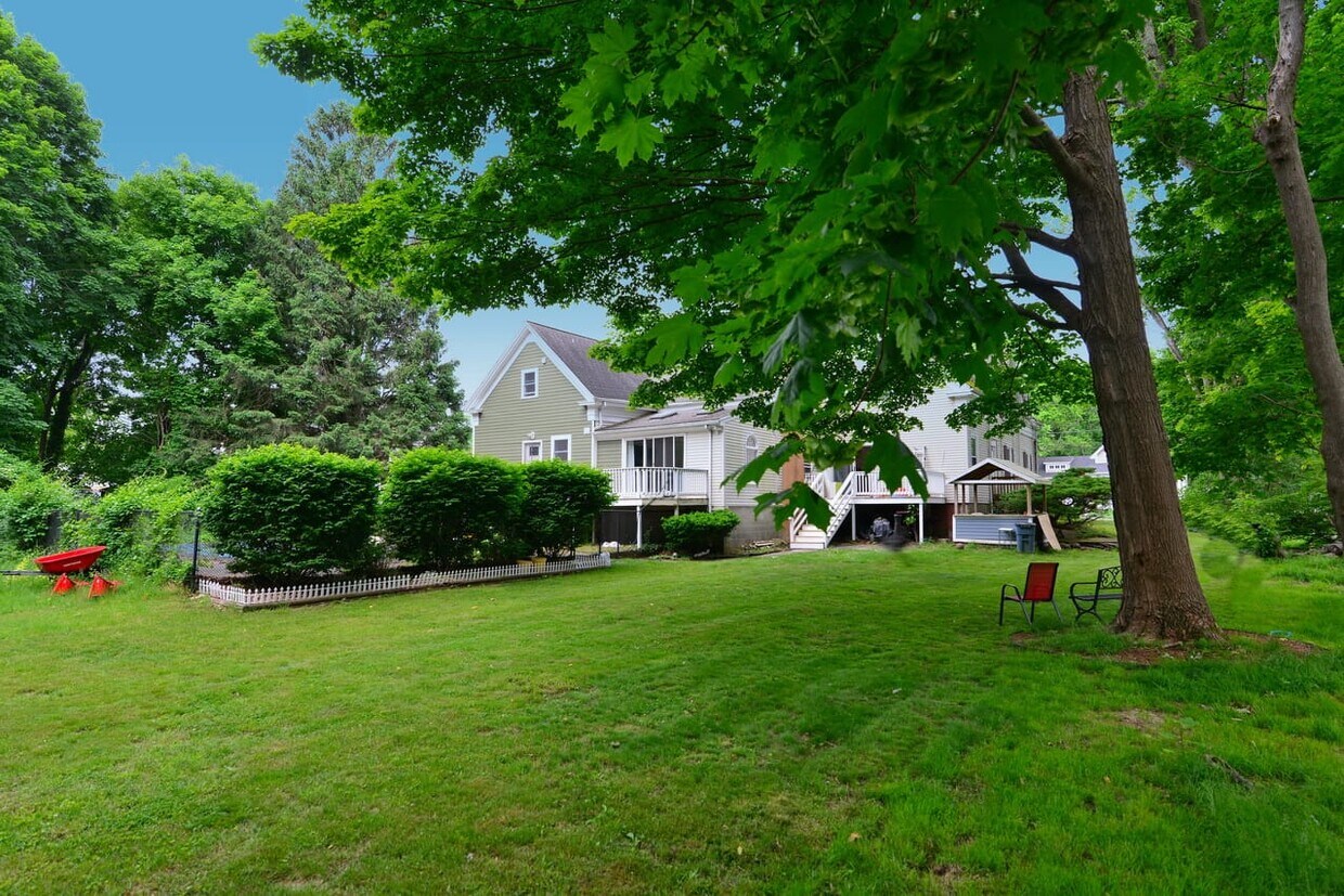 Primary Photo - 108 Union St