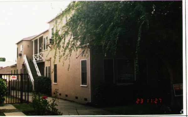 Primary Photo - 220 N Olive Ave