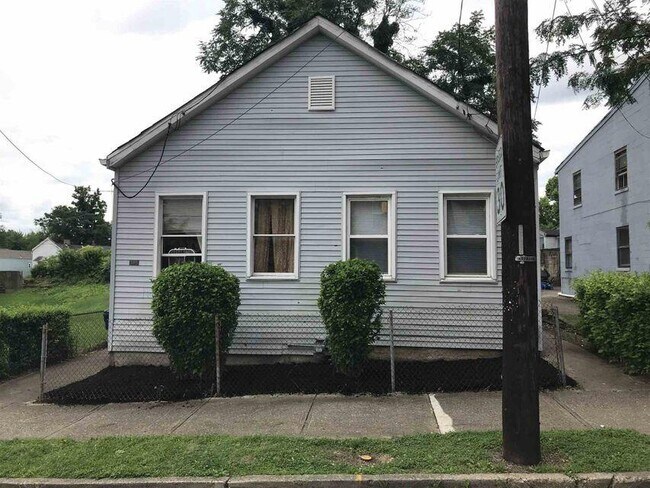 Foto del edificio - 313 E 11th St