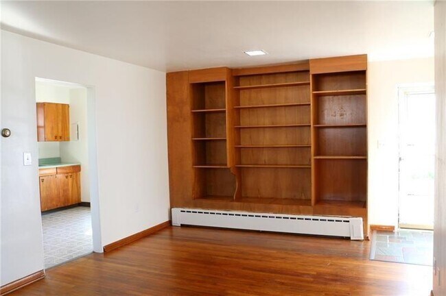Foto del edificio - 1130 Summerlea Ave
