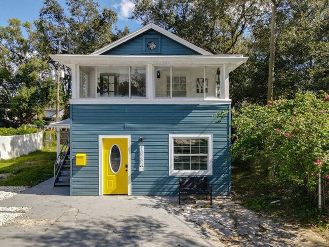 Building Photo - 1829 Hollenbeck Dr