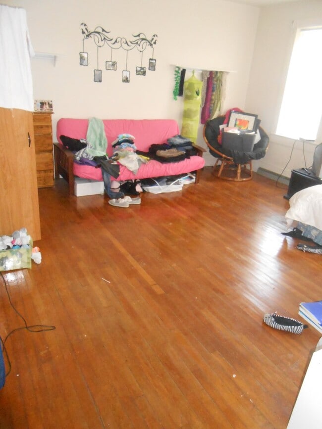 Foto del edificio - Awesome 2 Bed 1 Bath! Available June 1st!