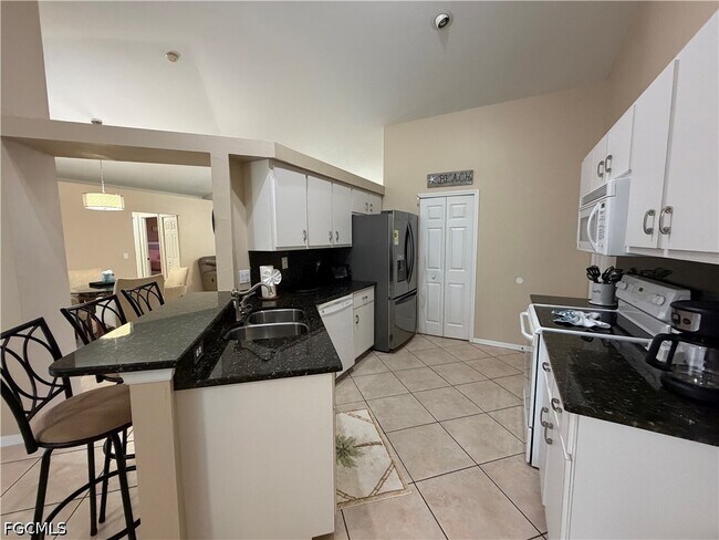 Foto del edificio - 2126 SE 5th Ct