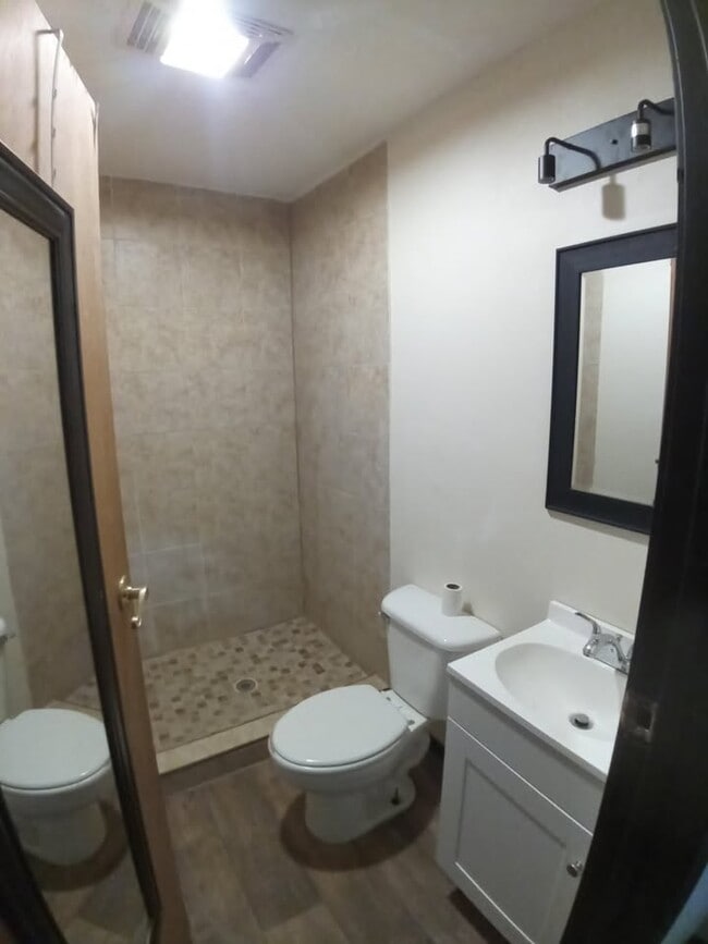 Building Photo - 5312 Sierra Dr