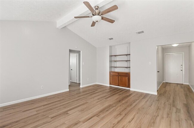 Foto del edificio - 10306 King Ranch Ln