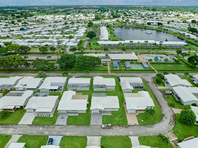 Foto del edificio - 520 SW 18th St