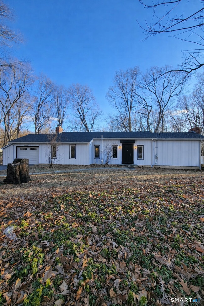 Building Photo - 2079 Portland-Cobalt Rd